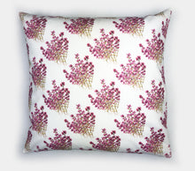 Load image into Gallery viewer, Scottish Heather Cushion